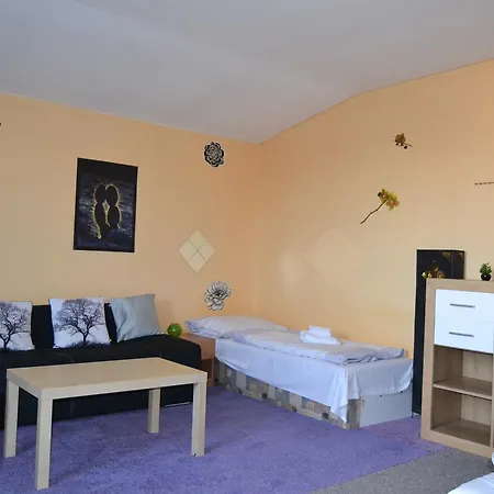 Valnovka Отель Каменице